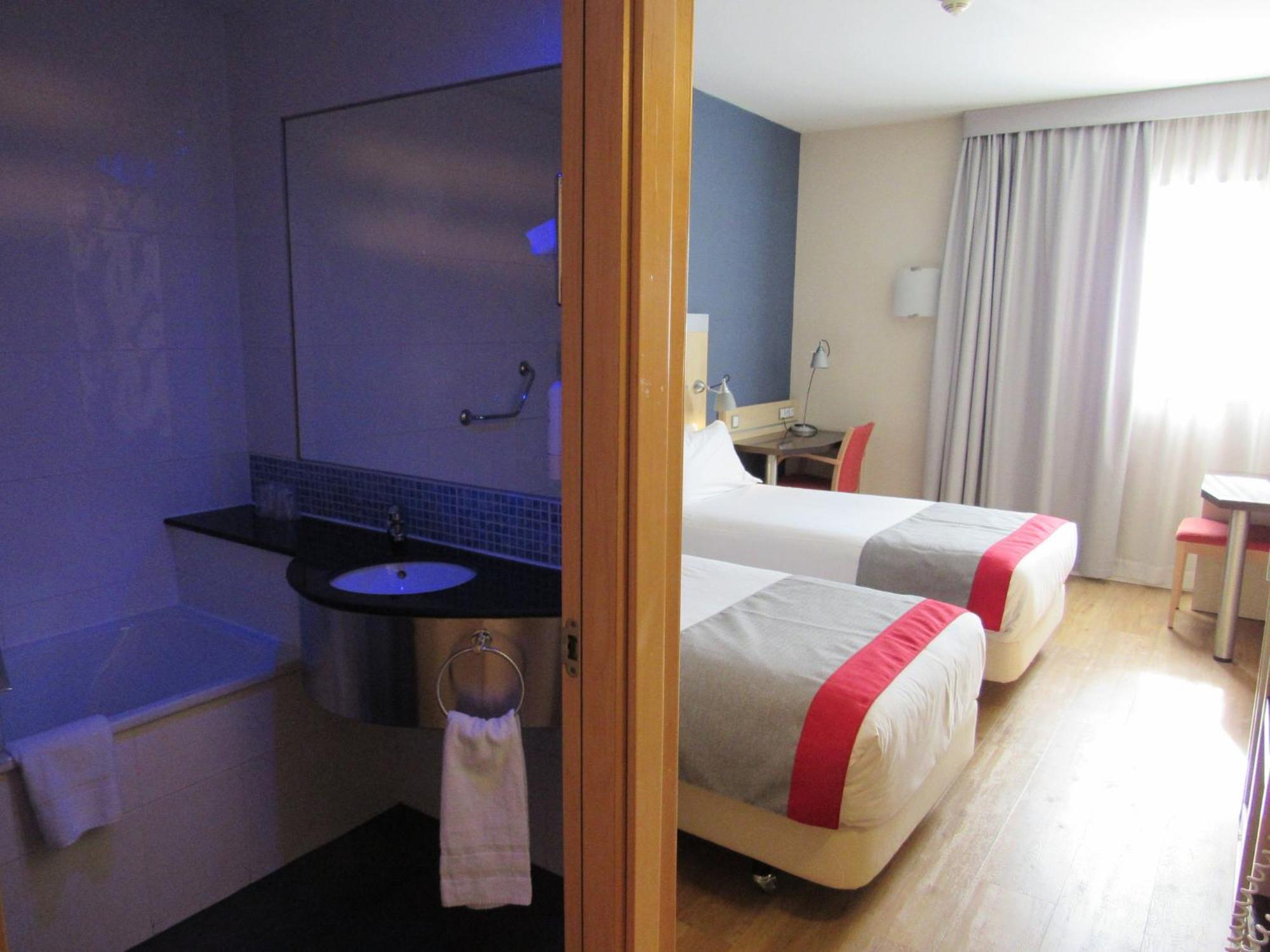 Holiday Inn Express Madrid-Getafe By Ihg Esterno foto